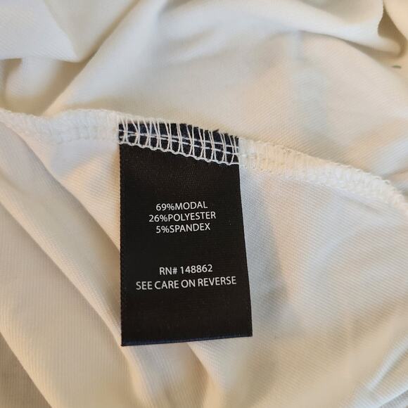 Torrid Twisted V-neck Tee in Cloud Dancer 3X NWT - Picture 9 of 9